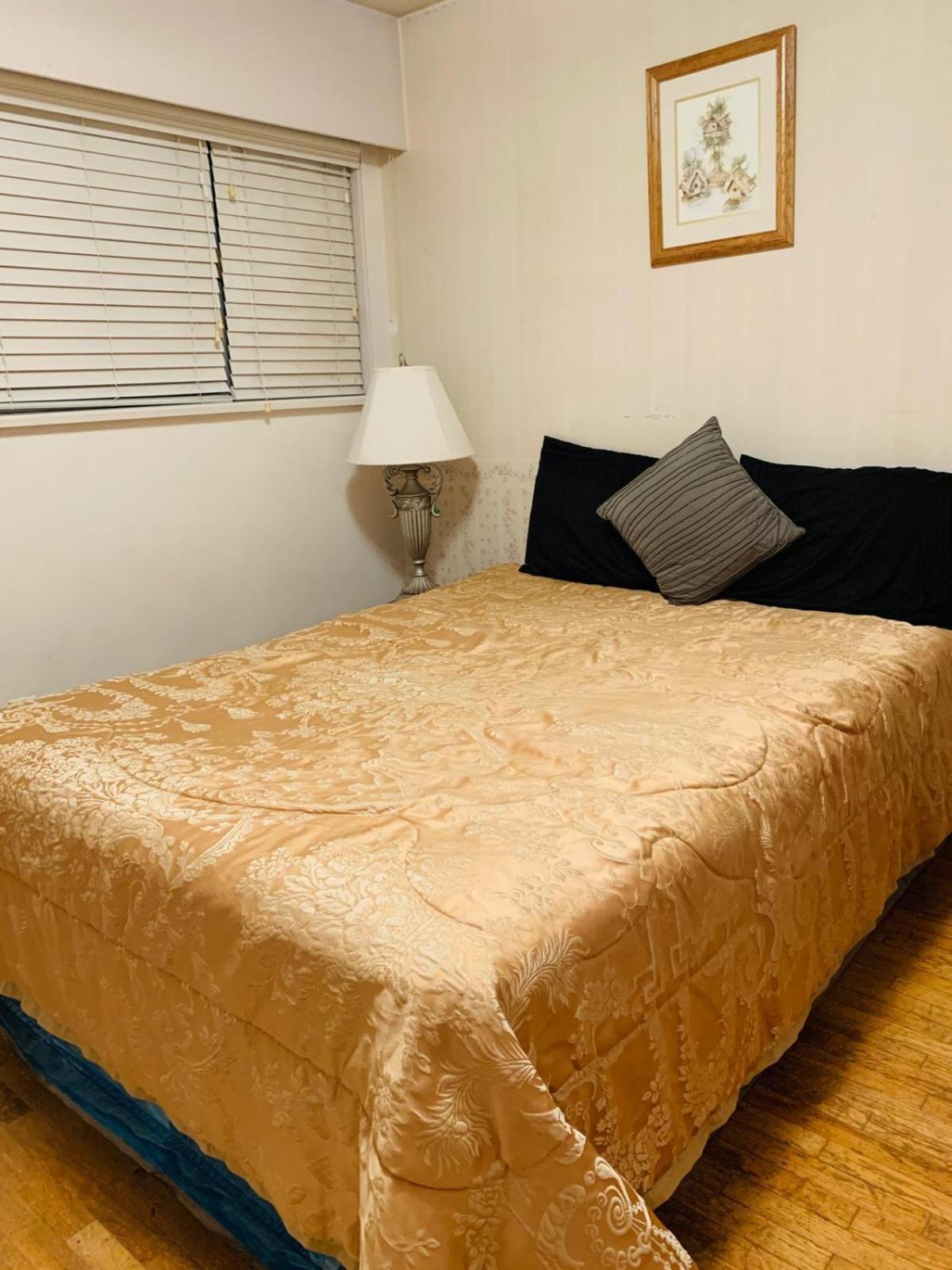 Cosy Romantic Stay In Surrey- Walking Distance From Guildford Town Centre Exterior foto