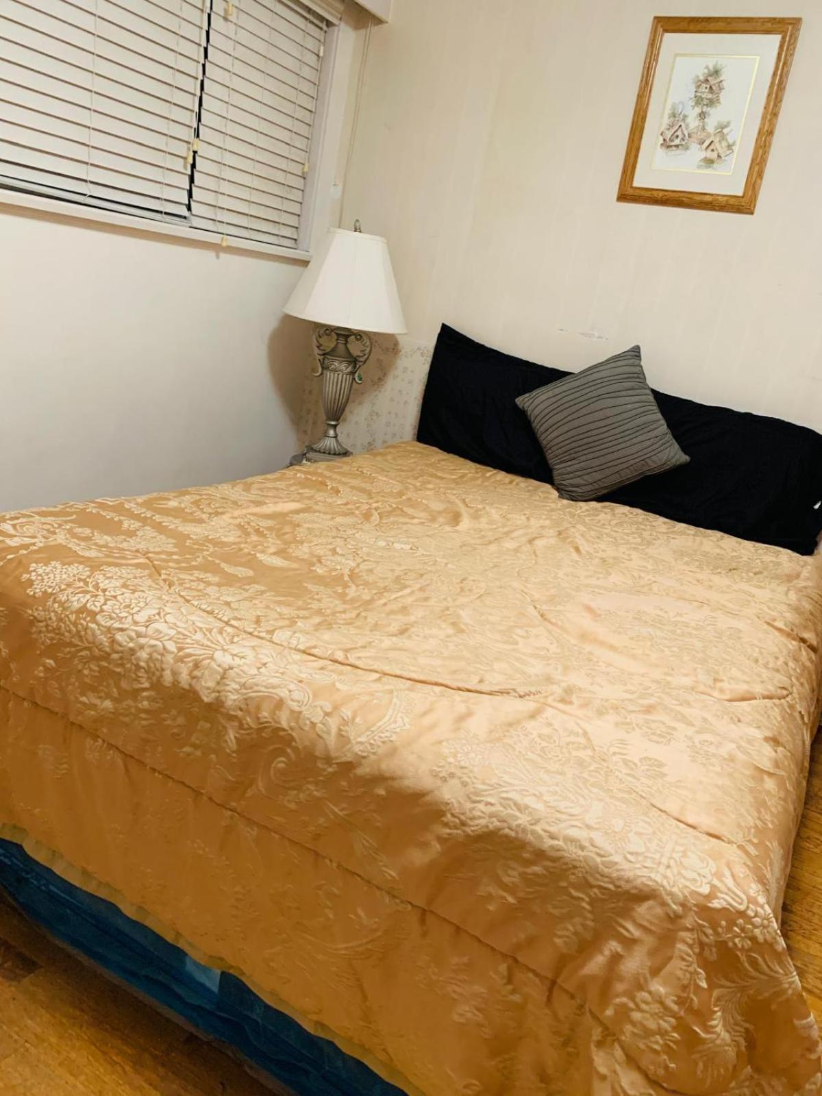 Cosy Romantic Stay In Surrey- Walking Distance From Guildford Town Centre Exterior foto